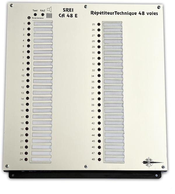 Photo du Coffret répétiteur d'alarmes techniques CA48E 48 voies, avec LEDs rouges haute luminosité